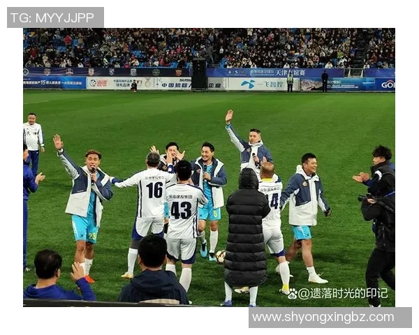 亲民偶像足球明星盘点:这些球员如何赢得粉丝与人心 亲民偶像足球明星盘点:这些球员如何赢得粉丝与人心