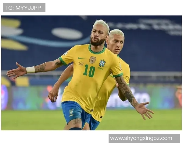 全球足球巨星汇聚一堂男男女女球员同场竞技精彩瞬间回顾