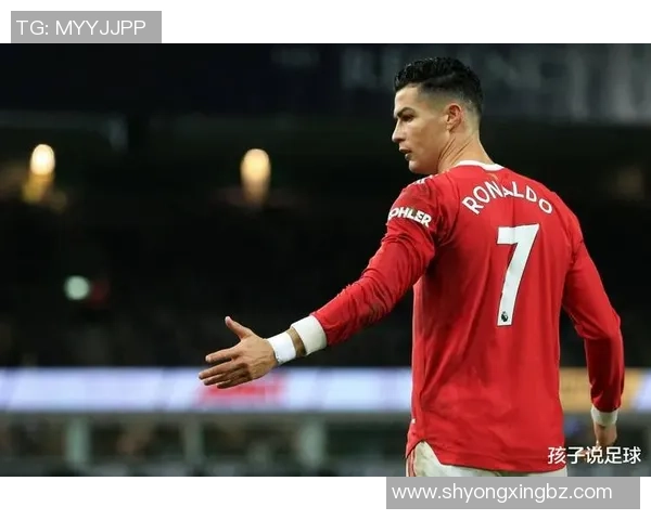 C罗经典庆祝动作解析 如何演绎足球场上的激情与荣耀